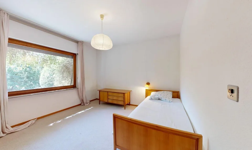 Freistehendes Einfamilienhaus auf 1'127 m² Traumgrundstück – Foto 9 von 13