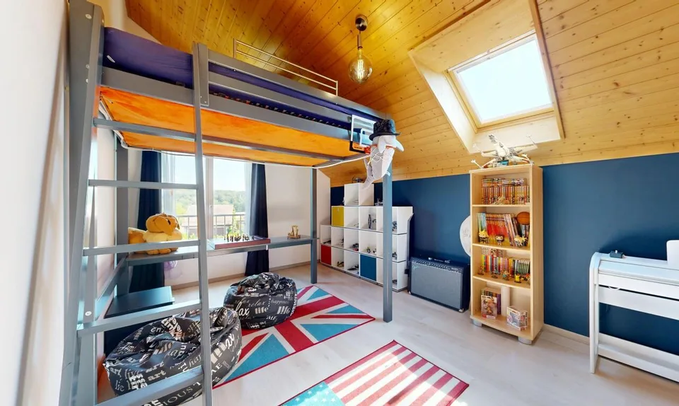 Superba casa indipendente di 5.5 locali con piscina riscaldata – foto 9 di 13