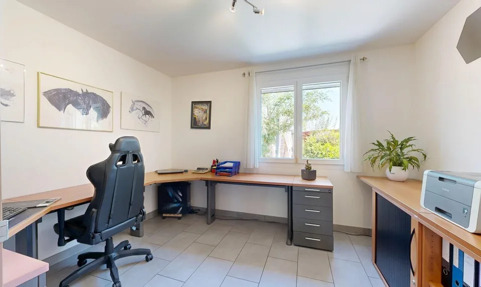Superba casa indipendente di 5.5 locali con piscina riscaldata – foto 10 di 13
