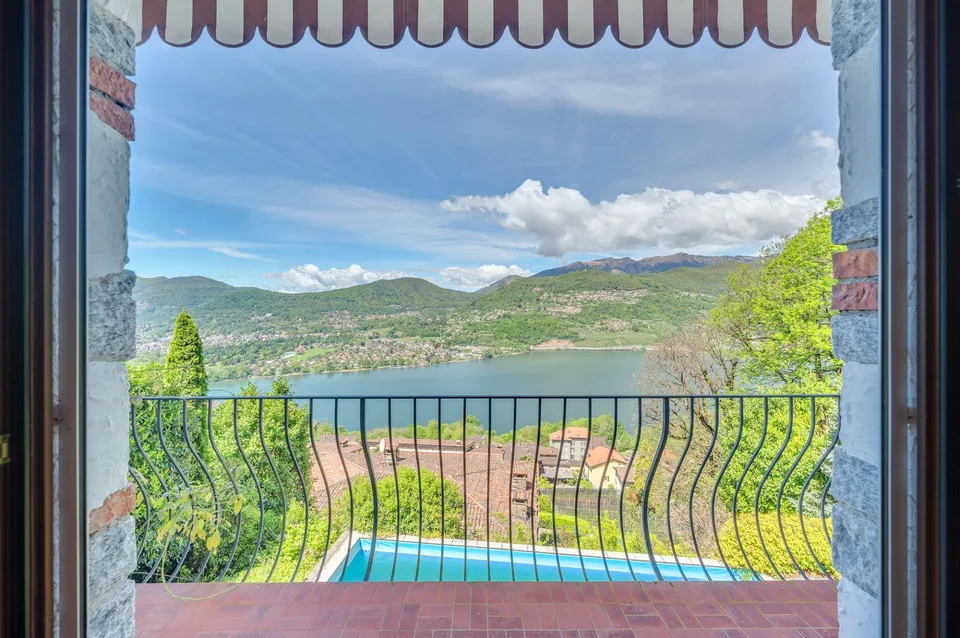 PIACEVOLE VILLA CON PISCINA E VISTA LAGO | PIACEVOLE VILLA CON PISC... – Foto 6 von 10