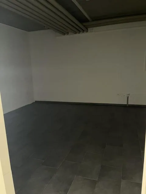 schönes, zentrales Geschäftslokal – Foto 5 von 9