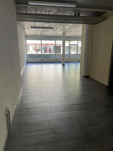 schönes, zentrales Geschäftslokal – Foto 2 von 9
