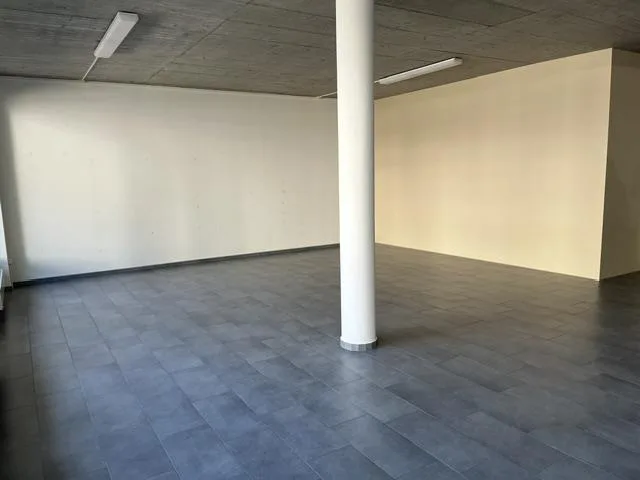schönes, zentrales Geschäftslokal – Foto 7 von 9