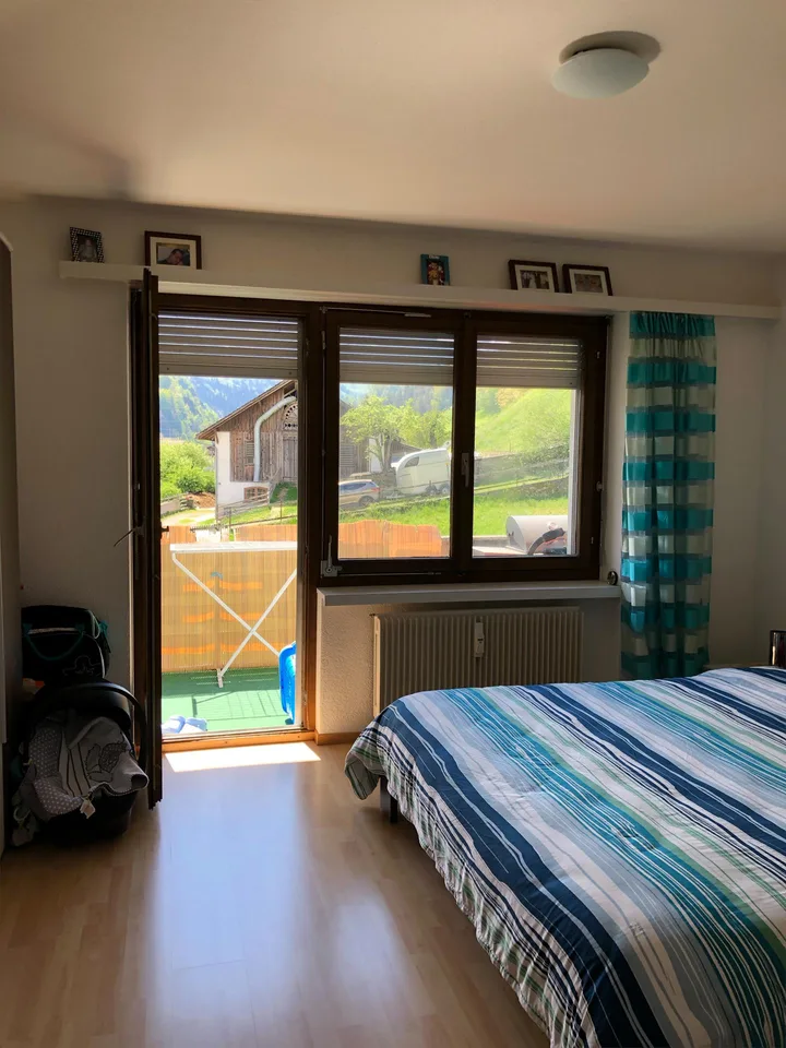 Helle, grosse 3.5 Zimmerwohnung mit wunderschöner Aussicht – photo 6 of 7