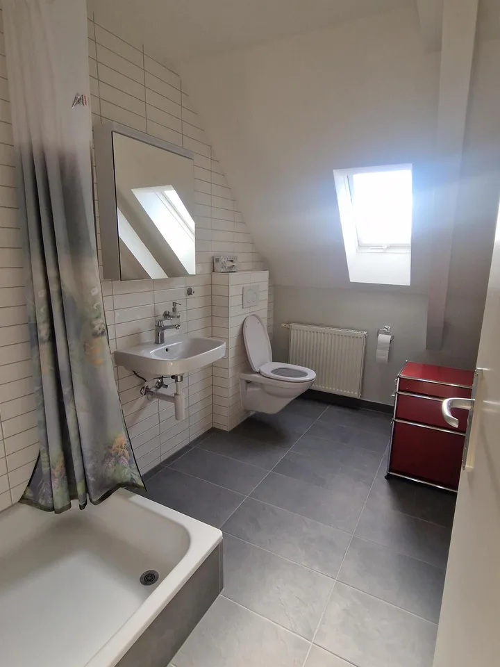 6-Zimmerhaus mit 3 Küchen zu vermieten, ideal zum Wohnen und Arbeiten – Foto 14 von 14