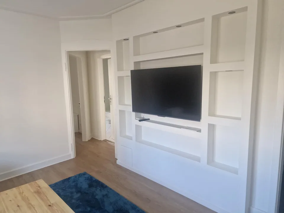 6-Zimmerhaus mit 3 Küchen zu vermieten, ideal zum Wohnen und Arbeiten – Foto 3 von 14