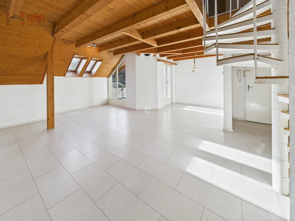 Wohnen mit Weitblick-Maisonette mit Galerie u. grosszügigem Raumgefühl – photo 2 of 13