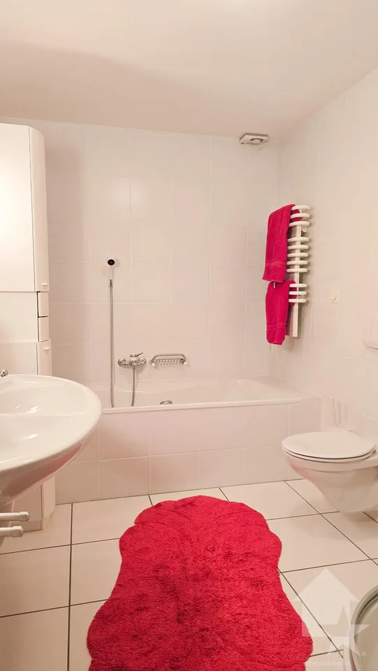 Chalet avec piscine extérieure à Randogne – Foto 18 von 26
