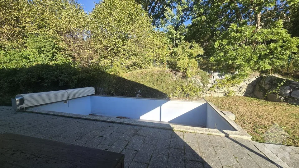 Chalet avec piscine extérieure à Randogne – Foto 25 von 26