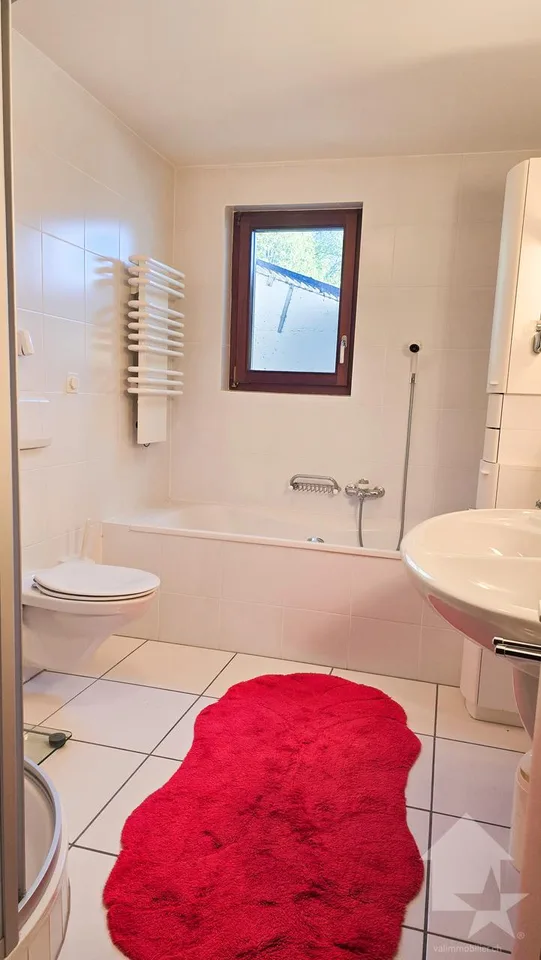 Chalet avec piscine extérieure à Randogne – Foto 15 von 26