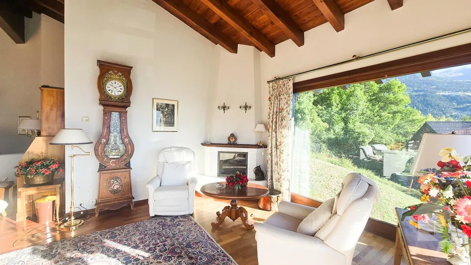 Chalet avec piscine extérieure à Randogne – Foto 11 von 26