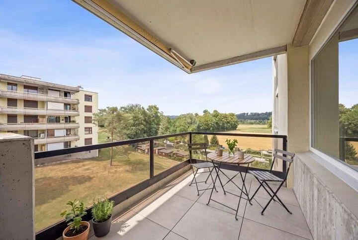 APPARTEMENT EN PROPRIÉTÉ DE 3,5 PIÈCES COMME NEUF, SITUÉ DANS UN QUARTIER PRESTIGIEUX – photo 6 sur 8