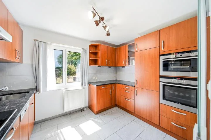 WELL-MAINTAINED, DETACHED 4.5-ROOM SINGLE-FAMILY HOME WITH PANORAMIC VIEWS – photo 3 of 8