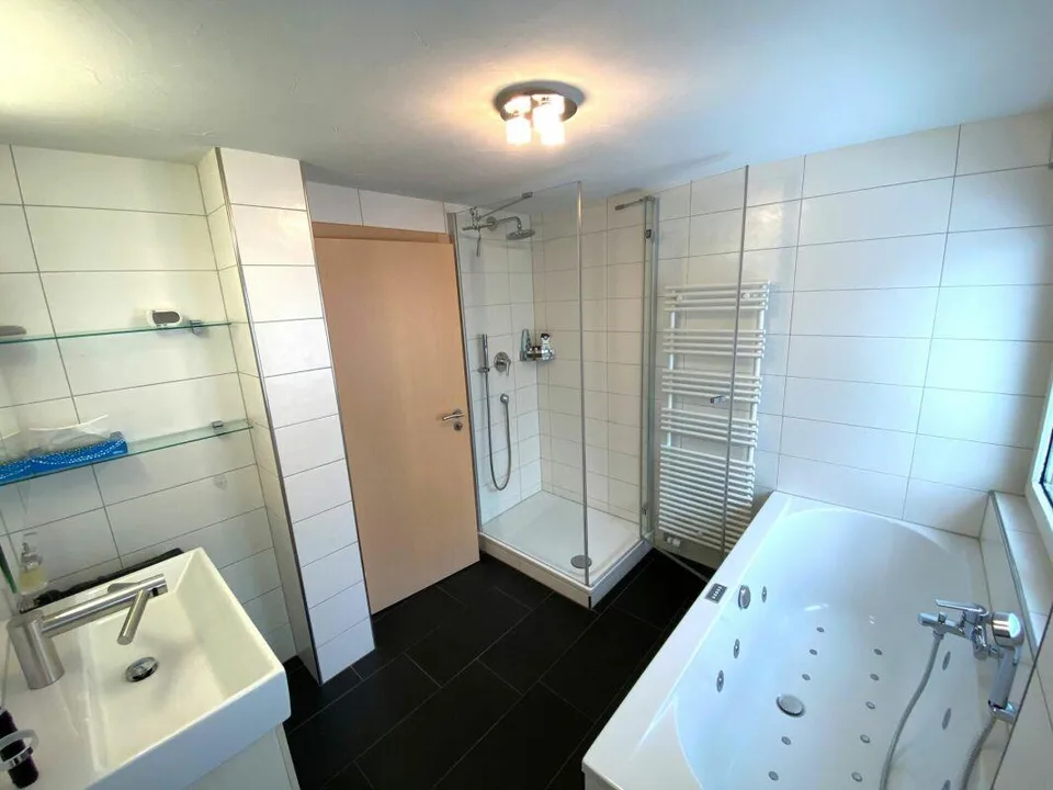 Bello Schönegg appartamento molto confortevole di 4,5 locali – foto 8 di 18