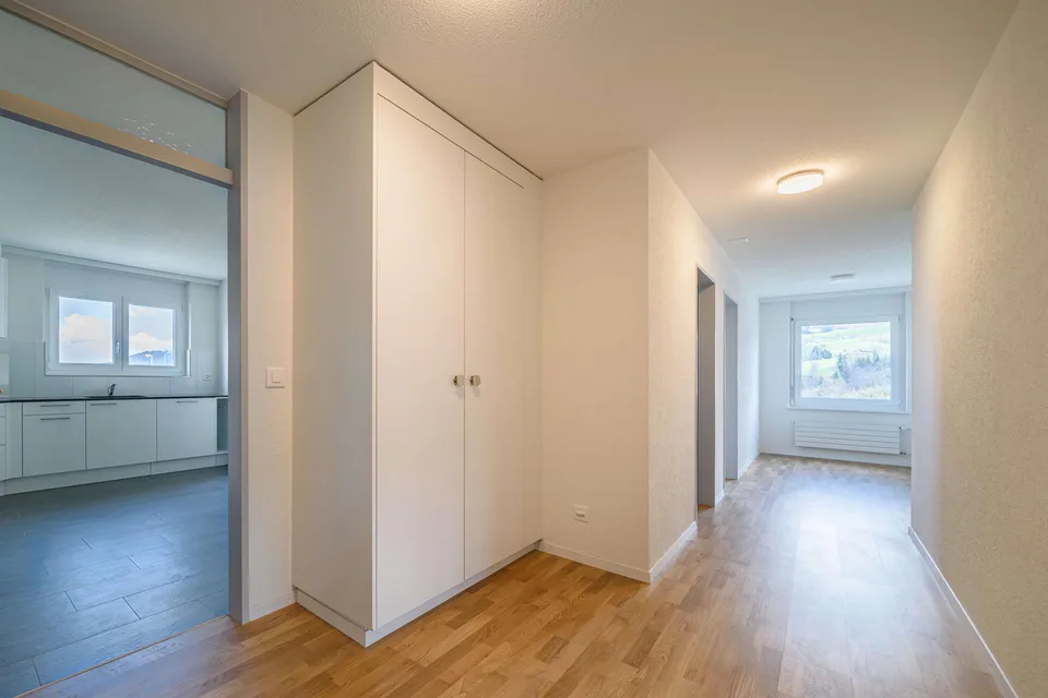 Familienwohnung in ruhiger Umgebung mit grossem Gartensitzplatz!
