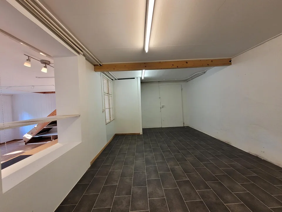 Grosszügige 6-Zimmer-Büro oder Fabrikationsräume in zentraler Lage – Foto 19 von 24