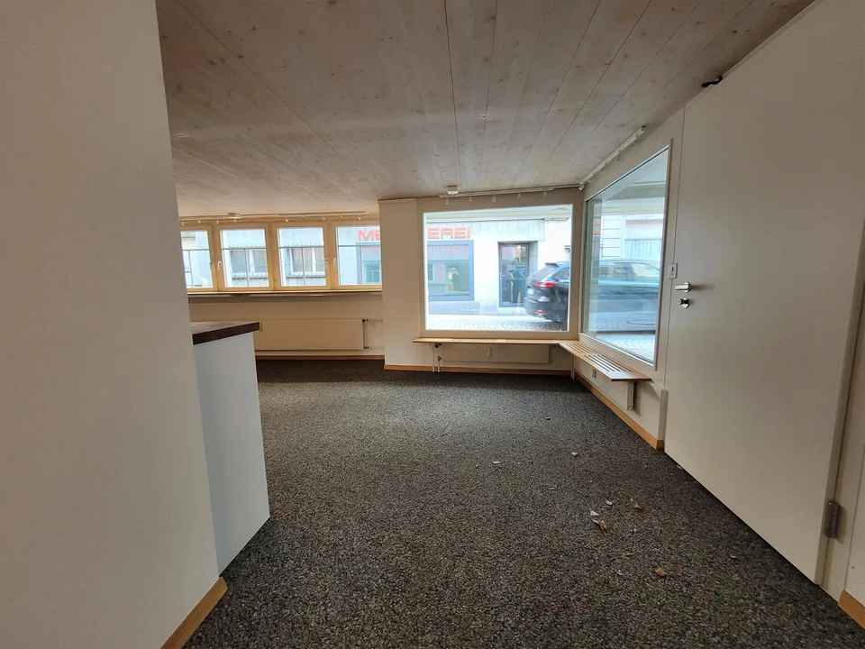 Grosszügige 6-Zimmer-Büro oder Fabrikationsräume in zentraler Lage – Foto 23 von 24