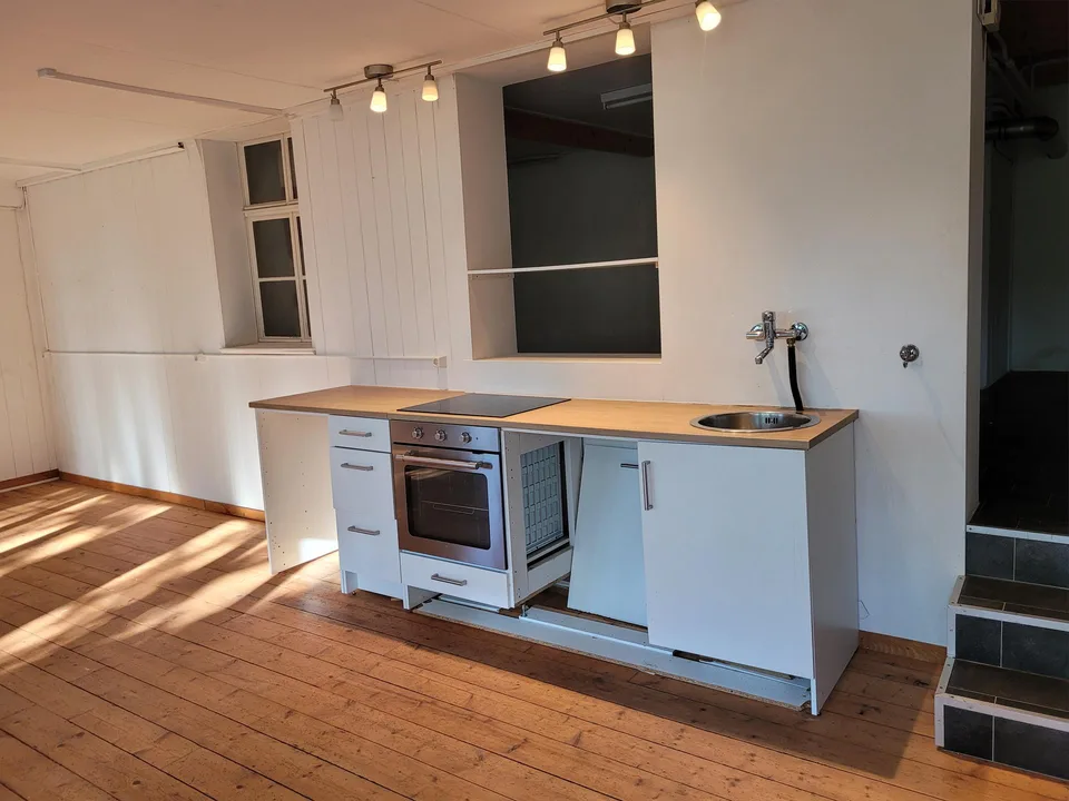 Grosszügige 6-Zimmer-Büro oder Fabrikationsräume in zentraler Lage – Foto 22 von 24