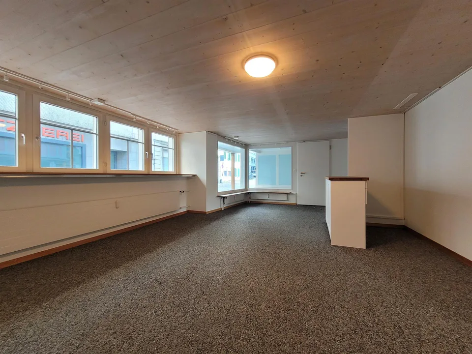 Grosszügige 6-Zimmer-Büro oder Fabrikationsräume in zentraler Lage – Foto 4 von 24