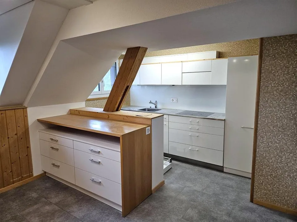 8 1/2 - Zimmer Attikawohnung an ruhiger und idyllischer Wohnlage