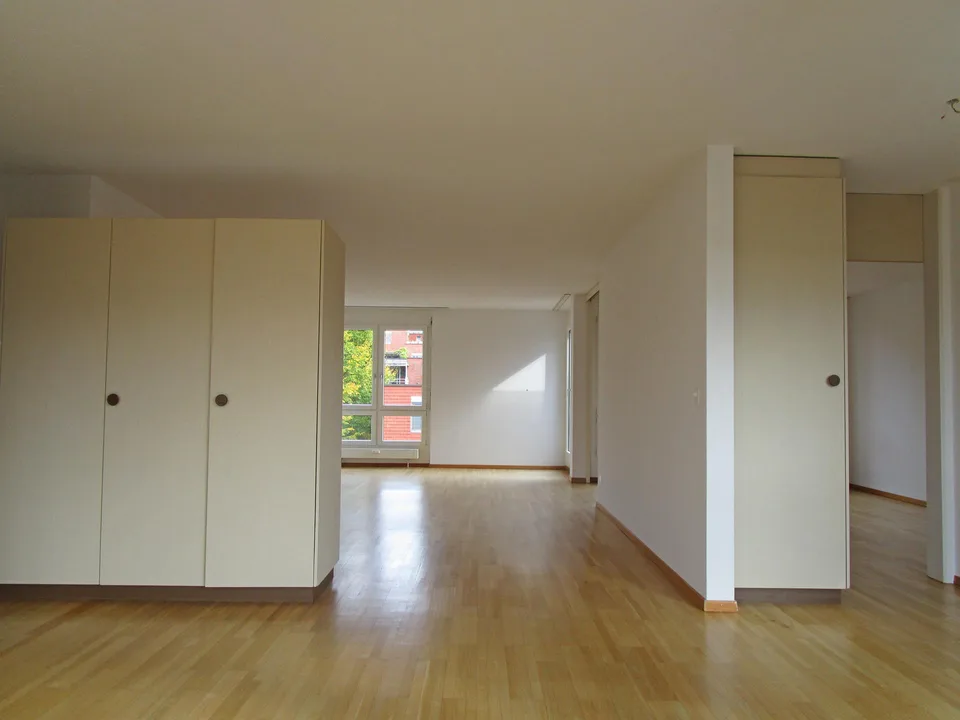 Wunderschöne Wohnung in grüner Umgebung befristet bis am 31.10.2027