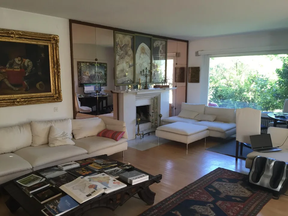 Villa a lago con piscina, giardino e darsena – Foto 8 von 12
