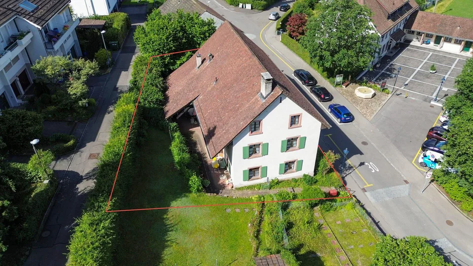 Bauernhaus mit Scheune und grossem Entwicklungspotenzial – Foto 4 von 29