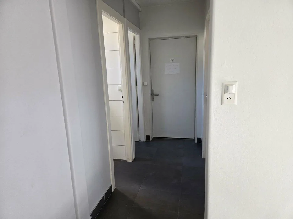 Bel espace de bureau spacieux en gare de Neuchâtel – photo 6 sur 7