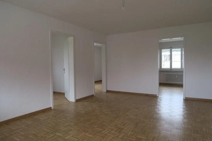 grosszügige 4-Zimmerwohnung in ländlicher Umgebung