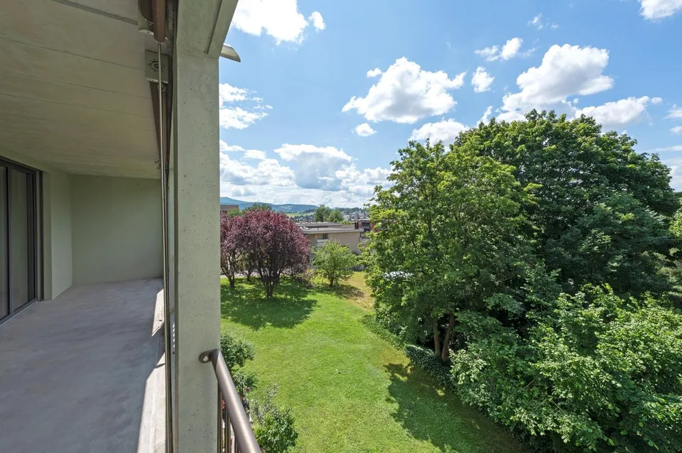 Moderne 2.5 Zimmerwohnung an top Lage