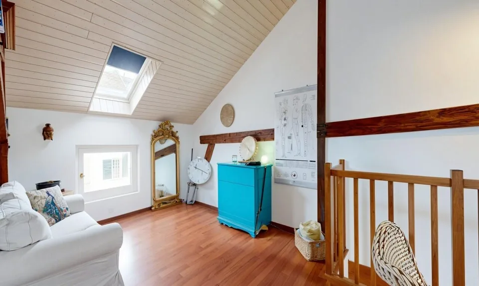 4.5 room Triplex + Rented Studio: Ideal in Aubonne – photo 8 of 19