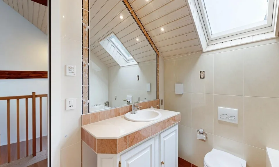 4.5 room Triplex + Rented Studio: Ideal in Aubonne – photo 4 of 19