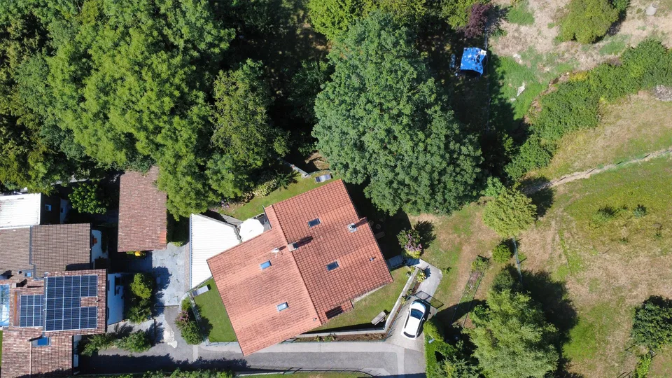 Ampia villa immersa nel verde a Vaglio – photo 6 of 17