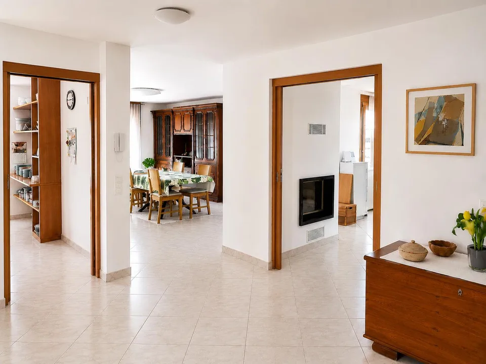 Ampia villa immersa nel verde a Vaglio – photo 10 of 17