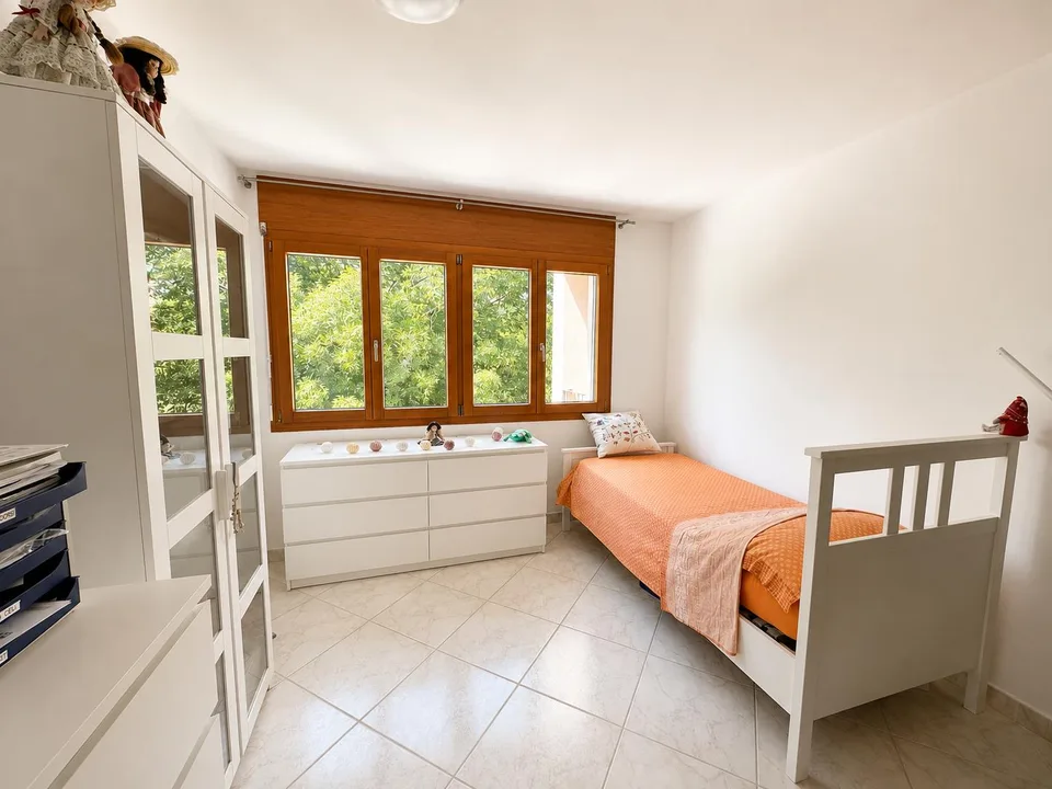 Ampia villa immersa nel verde a Vaglio – photo 16 of 17
