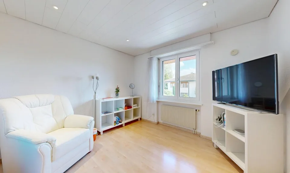 Ampia casa unifamiliare di 5 locali con grande terreno e vista panoramica – foto 8 di 11