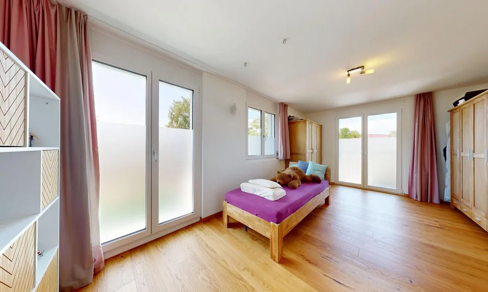 Top gepflegtes 7-Zimmer-EFH mit separatem Studio und grossem Umschwung – Foto 10 von 11