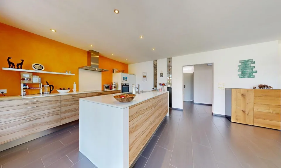 Top gepflegtes 7-Zimmer-EFH mit separatem Studio und grossem Umschwung – Foto 4 von 11