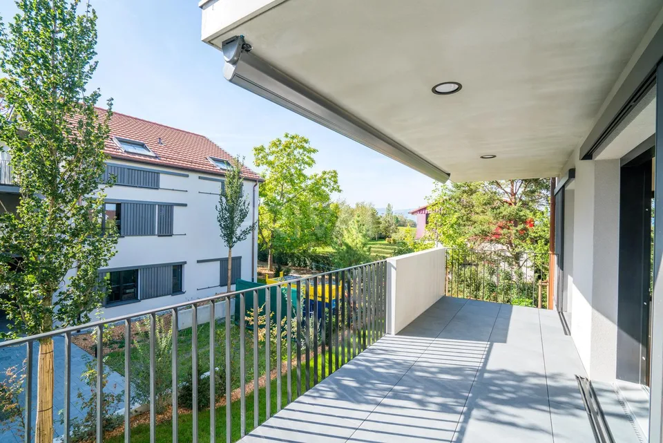 Bel appartement contemporain dans un environnement calme et verdoyant