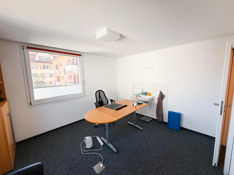 Praxis/Atelier/Büro zentral in Wattwil zu vermieten – Foto 2 von 3