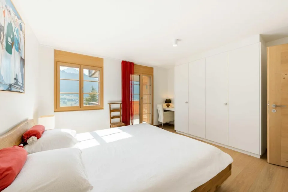 Moderne 4.5-Zimmer-Eigentumswohnung an sonniger Lage in Zweisimmen – Foto 18 von 30