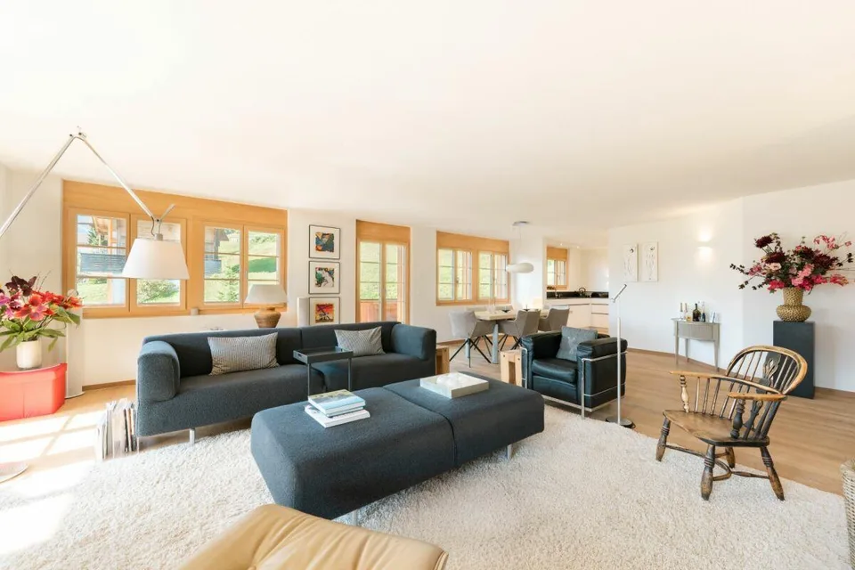 Moderne 4.5-Zimmer-Eigentumswohnung an sonniger Lage in Zweisimmen – Foto 15 von 30