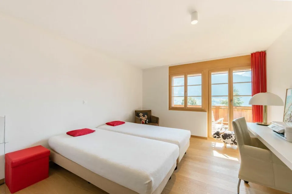 Moderne 4.5-Zimmer-Eigentumswohnung an sonniger Lage in Zweisimmen – Foto 20 von 30
