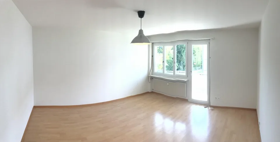 Grosse 2.5 Zimmerwohnung gegenüber Coop Bäregg – Foto 3 von 15