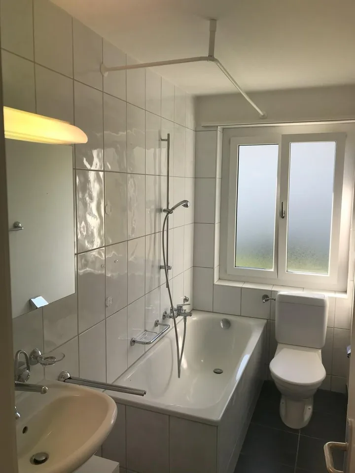 Grosse 2.5 Zimmerwohnung gegenüber Coop Bäregg – Foto 8 von 15