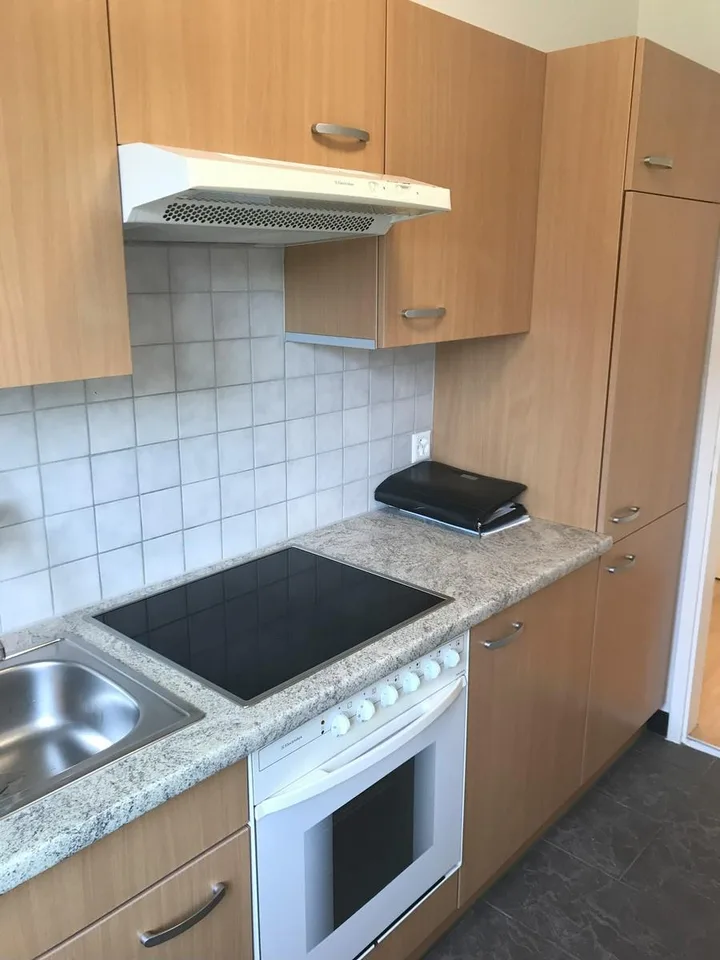 Grosse 2.5 Zimmerwohnung gegenüber Coop Bäregg – Foto 6 von 15
