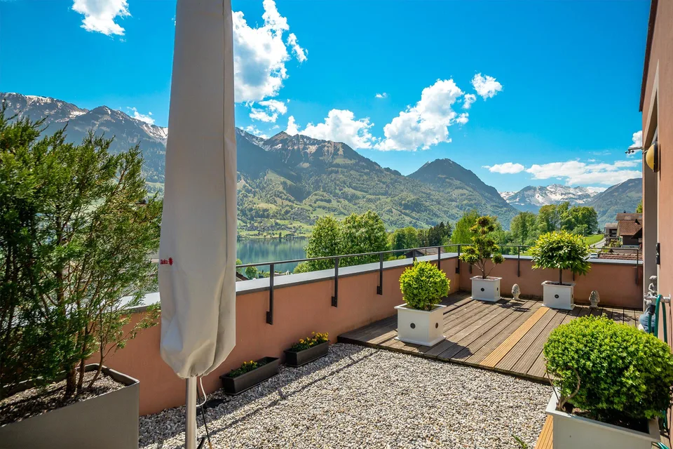 Moderne Wohnung mit Seeblick – Foto 7 von 10