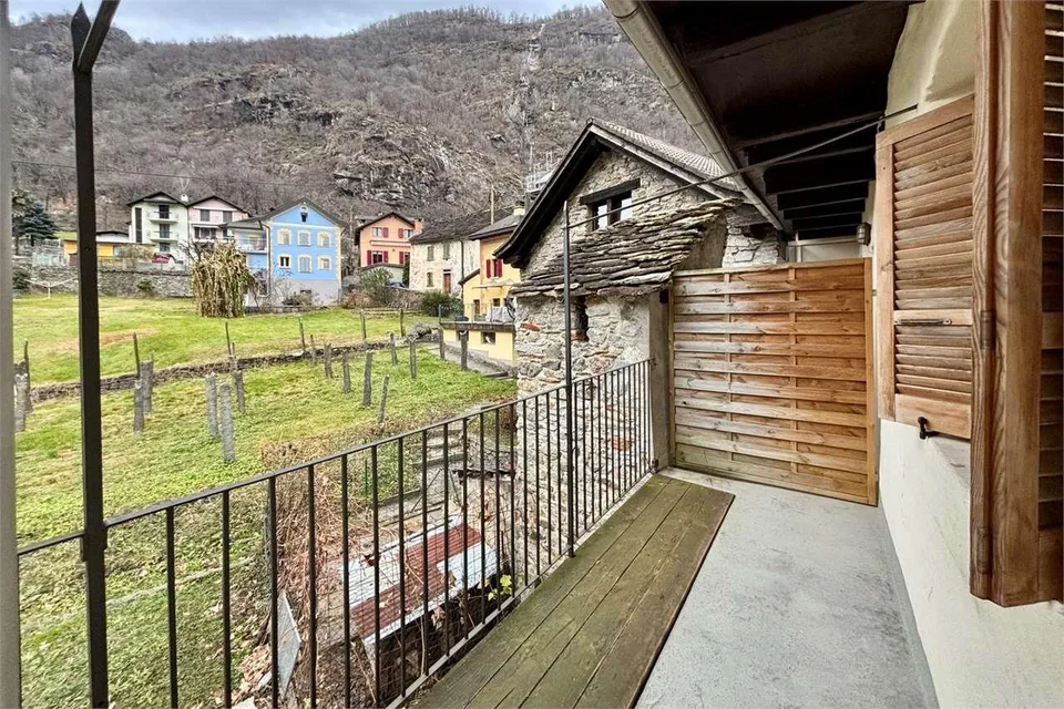 Elegante appartamento duplex ristrutturato – Foto 7 von 13