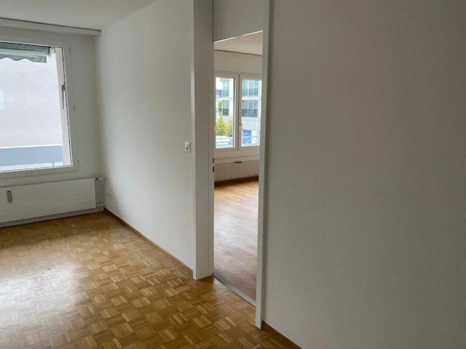 Geräumige 4-Zimmer-Wohnung an zentraler Lage Kopie