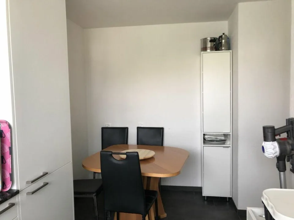 Geräumige 4-Zimmer-Wohnung an zentraler Lage Kopie